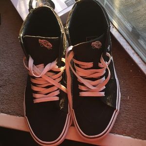 high top vans with skulls